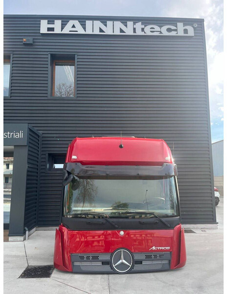 Mercedes-Benz ACTROS MP4 GIGA SPACE - Kabina i enterijer za Kamion: slika 1 Mercedes-Benz ACTROS MP4 GIGA SPACE - Kabina i enterijer za Kamion: slika 1