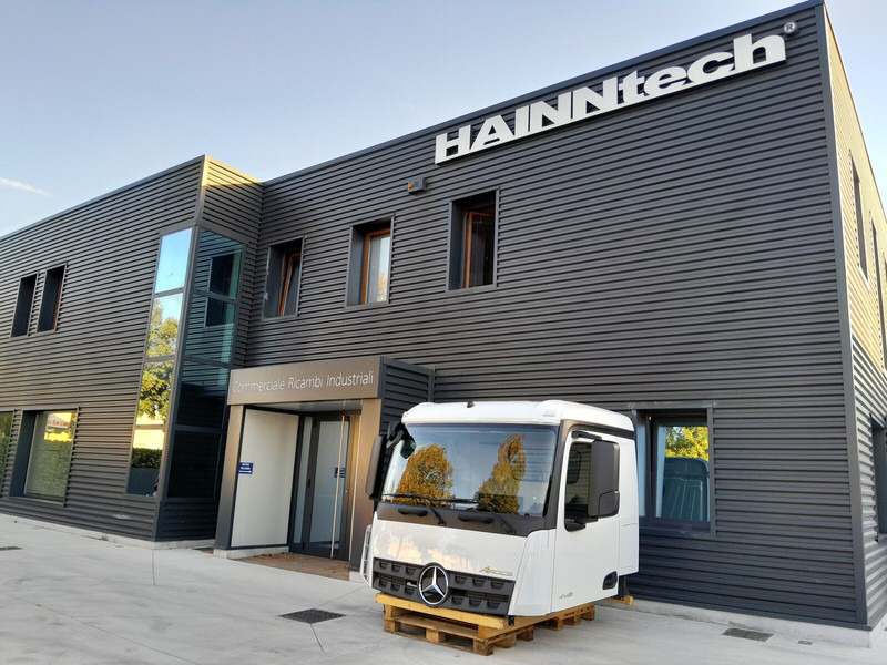 Mercedes-Benz Arocs Actros MP4 Euro 6 - Kabina i enterijer za Kamion: slika 1 Mercedes-Benz Arocs Actros MP4 Euro 6 - Kabina i enterijer za Kamion: slika 1