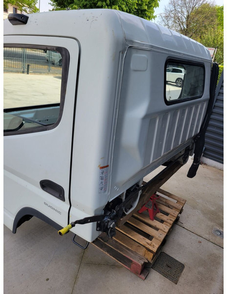 Kabina i enterijer za Kamion Mitsubishi Fuso "C": slika 8 Kabina i enterijer za Kamion Mitsubishi Fuso "C": slika 8