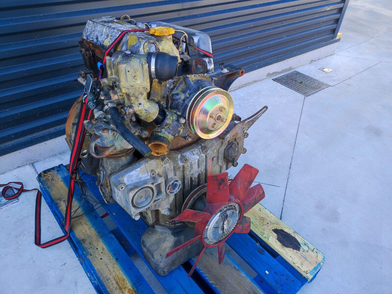 Nissan B440 - Motor za Kamion: slika 2 Nissan B440 - Motor za Kamion: slika 2