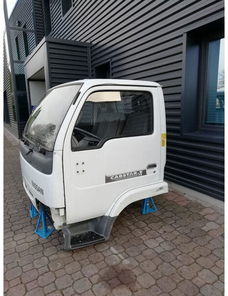 Nissan CABSTAR (1996-2006) - Kabina i enterijer za Kamion: slika 4 Nissan CABSTAR (1996-2006) - Kabina i enterijer za Kamion: slika 4