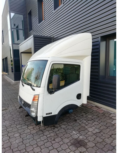 Nissan NT400 CABSTAR - Kabina i enterijer za Kamion: slika 1 Nissan NT400 CABSTAR - Kabina i enterijer za Kamion: slika 1