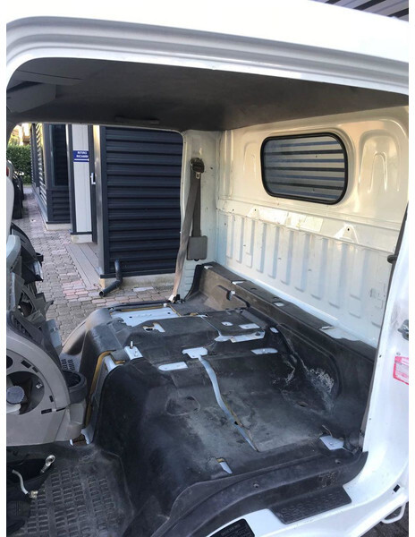 Nissan NT400 CABSTAR - Kabina i enterijer za Kamion: slika 4 Nissan NT400 CABSTAR - Kabina i enterijer za Kamion: slika 4