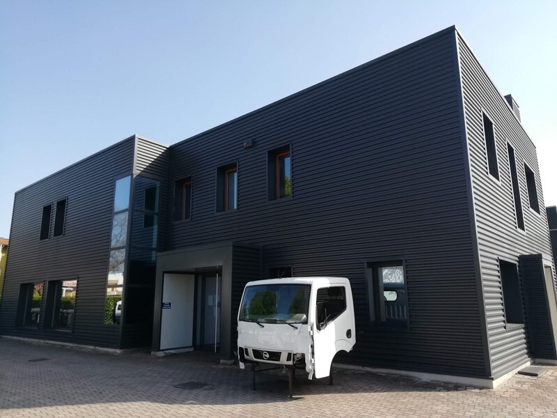 Nissan NT400 - Kabina i enterijer za Kamion: slika 1 Nissan NT400 - Kabina i enterijer za Kamion: slika 1