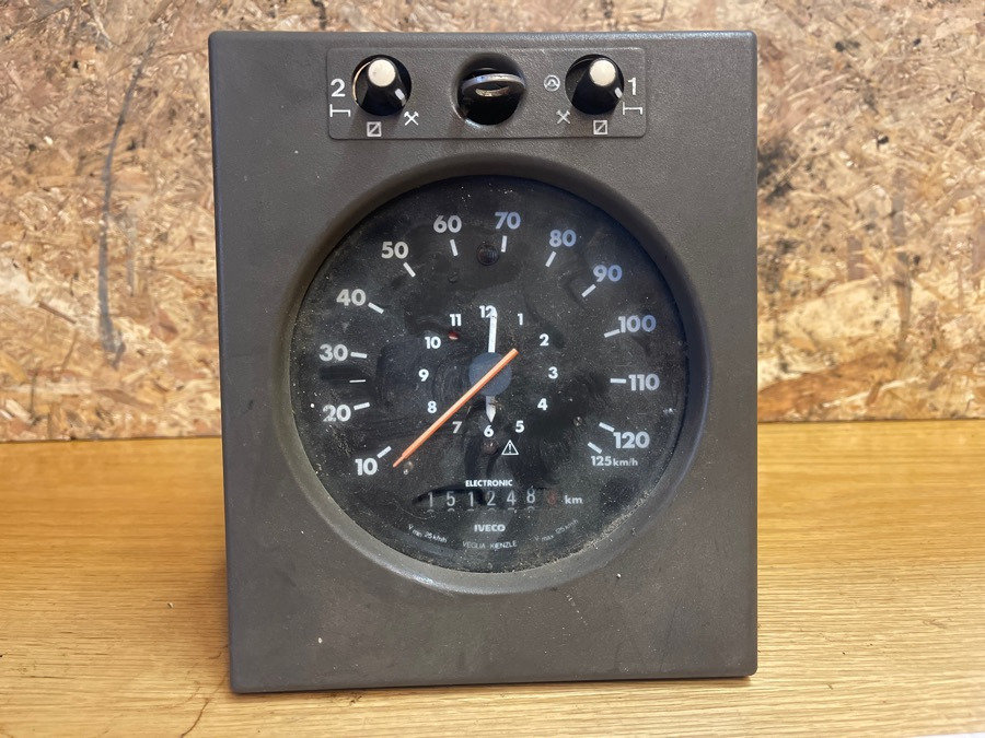 IVECO FARTSKRIVER TYPE 1314-37 - Kabina i enterijer za Kamion: slika 1 IVECO FARTSKRIVER TYPE 1314-37 - Kabina i enterijer za Kamion: slika 1