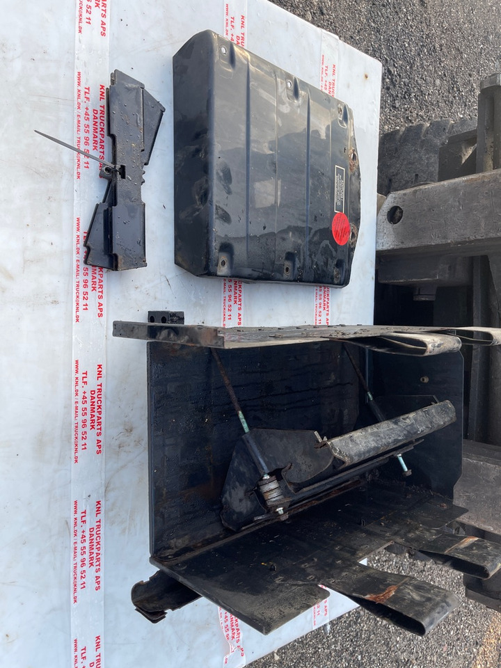 MAN BATTERI KASSE - Ram/ Šasija za Kamion: slika 1 MAN BATTERI KASSE - Ram/ Šasija za Kamion: slika 1