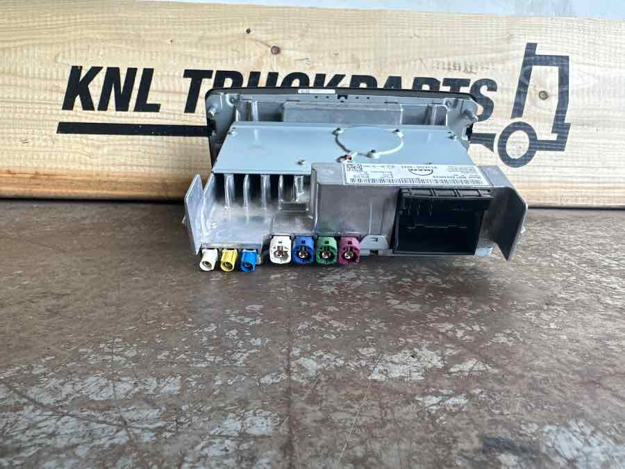 MAN RADIO / NAVI 81.28100-6043 - Kabina i enterijer za Kamion: slika 2 MAN RADIO / NAVI 81.28100-6043 - Kabina i enterijer za Kamion: slika 2