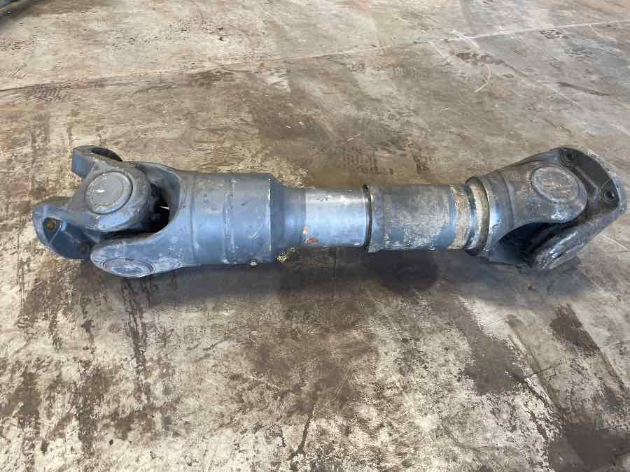 MERCEDES 4X4 PROPSHAFTS A6564102902 - Kardansko vratilo za Kamion: slika 1 MERCEDES 4X4 PROPSHAFTS A6564102902 - Kardansko vratilo za Kamion: slika 1