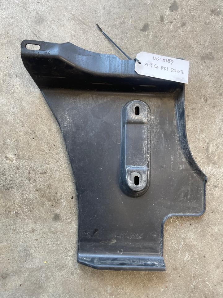 MERCEDES COVER A9608815303 - Karoserija i eksterijer za Kamion: slika 1 MERCEDES COVER A9608815303 - Karoserija i eksterijer za Kamion: slika 1