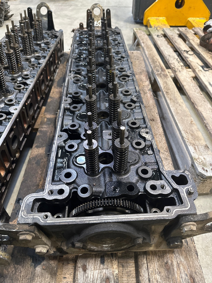 MERCEDES CYLINDERHEAD A4710102720 - Zaglavlje motora za Kamion: slika 2 MERCEDES CYLINDERHEAD A4710102720 - Zaglavlje motora za Kamion: slika 2
