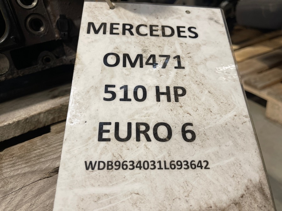 MERCEDES CYLINDERHEAD A4710104220 - Zaglavlje motora za Kamion: slika 2 MERCEDES CYLINDERHEAD A4710104220 - Zaglavlje motora za Kamion: slika 2