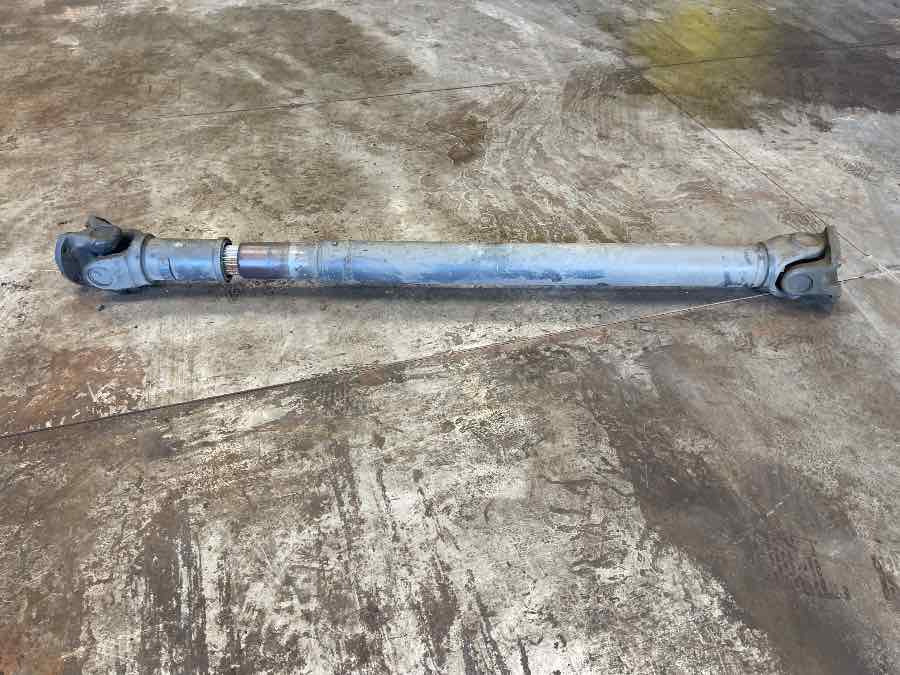 MERCEDES PROPSHAFT 4x4 A6504102002 - Kardansko vratilo za Kamion: slika 1 MERCEDES PROPSHAFT 4x4 A6504102002 - Kardansko vratilo za Kamion: slika 1