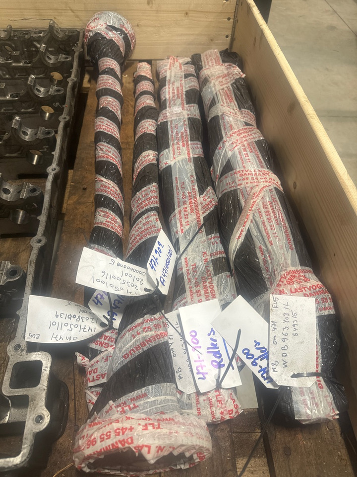 MERCEDES ROLLER ASSY - Motor i delovi za Kamion: slika 1 MERCEDES ROLLER ASSY - Motor i delovi za Kamion: slika 1