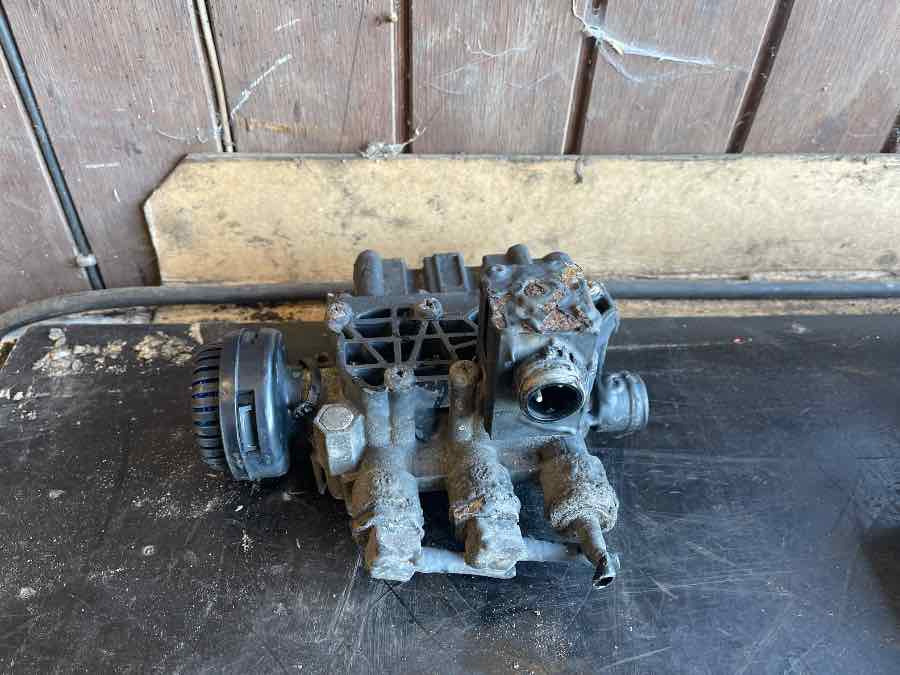 MERCEDES VALVE A0003279725 - Kočioni ventil za Kamion: slika 1 MERCEDES VALVE A0003279725 - Kočioni ventil za Kamion: slika 1