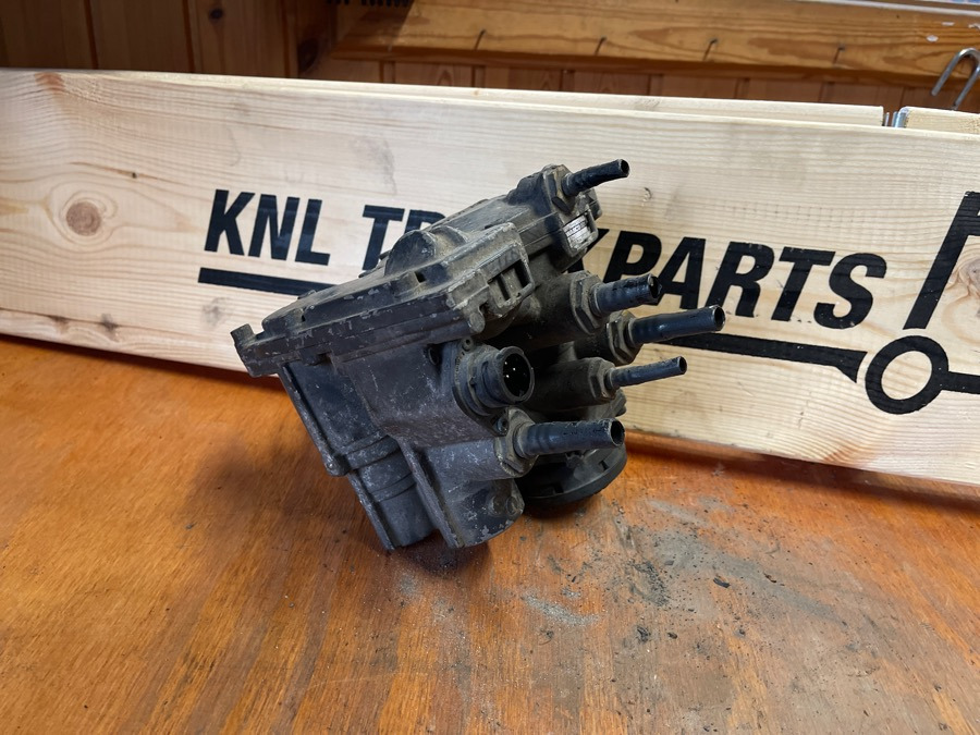 MERCEDES VALVE A0004318913 - Kočioni ventil za Kamion: slika 3 MERCEDES VALVE A0004318913 - Kočioni ventil za Kamion: slika 3