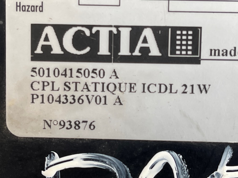 RENAULT ECU 5010415050 - Električni sistem za Kamion: slika 2 RENAULT ECU 5010415050 - Električni sistem za Kamion: slika 2