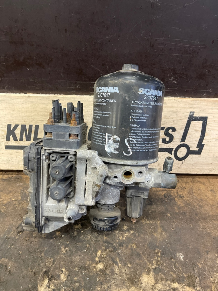 SCANIA AIR DRYER 1941953 - Kočioni ventil za Kamion: slika 1 SCANIA AIR DRYER 1941953 - Kočioni ventil za Kamion: slika 1