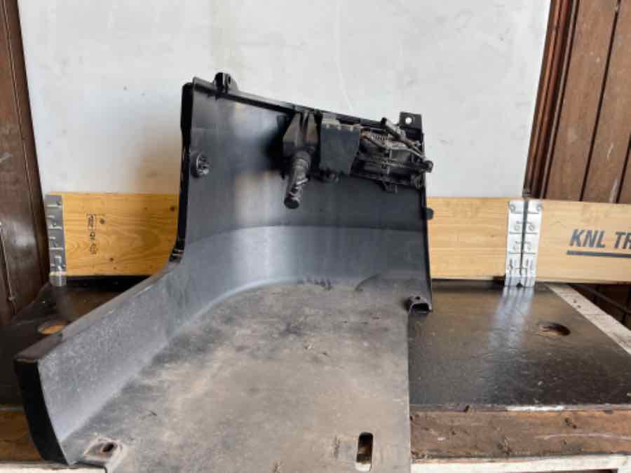 SCANIA BUMPER COVER LEFT SIDE 2295948 - Karoserija i eksterijer za Kamion: slika 2 SCANIA BUMPER COVER LEFT SIDE 2295948 - Karoserija i eksterijer za Kamion: slika 2