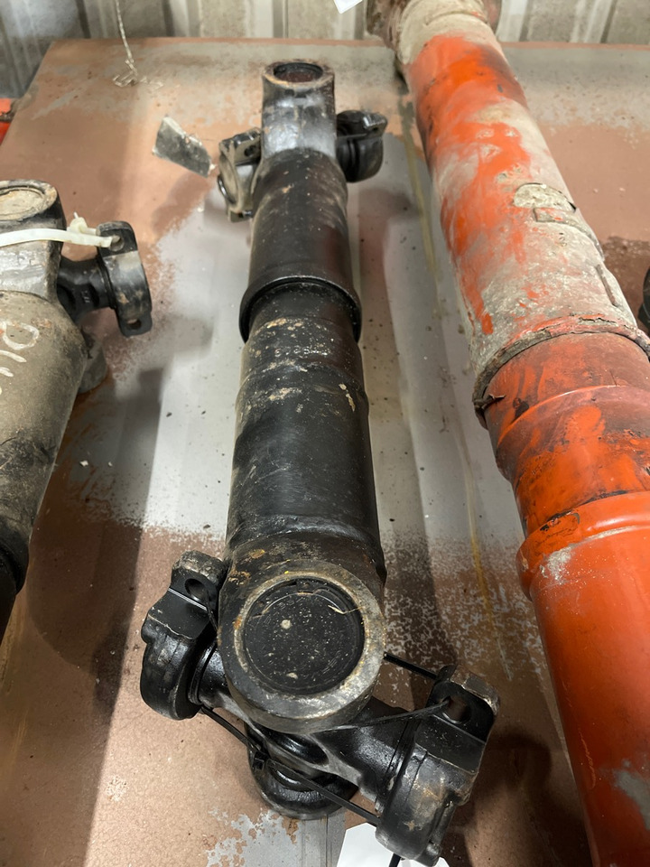 SCANIA PROPSHAFT P420 1796579 - Kardansko vratilo za Kamion: slika 1 SCANIA PROPSHAFT P420 1796579 - Kardansko vratilo za Kamion: slika 1