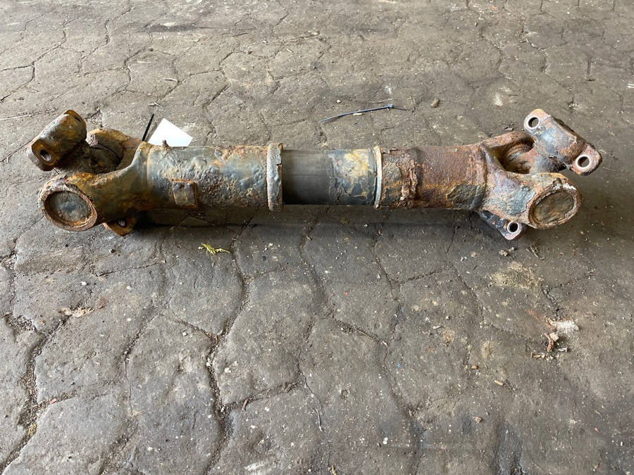 SCANIA PROPSHAFT P520 1796589 - Kardansko vratilo za Kamion: slika 1 SCANIA PROPSHAFT P520 1796589 - Kardansko vratilo za Kamion: slika 1