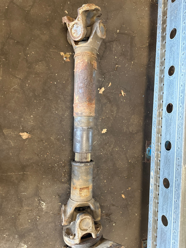 SCANIA PROPSHAFT P602 1802960 - Kardansko vratilo za Kamion: slika 1 SCANIA PROPSHAFT P602 1802960 - Kardansko vratilo za Kamion: slika 1