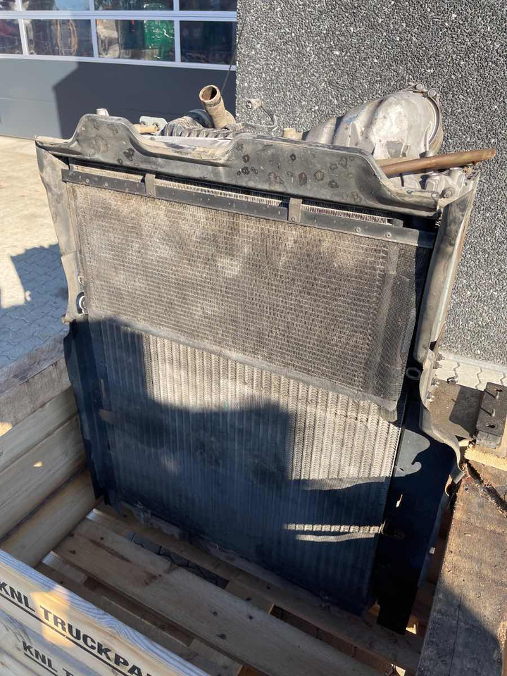 VOLVO COMPLETE COOLER / INTERCOOLER 23852082 - Sistem za hlađenje za Kamion: slika 1 VOLVO COMPLETE COOLER / INTERCOOLER 23852082 - Sistem za hlađenje za Kamion: slika 1
