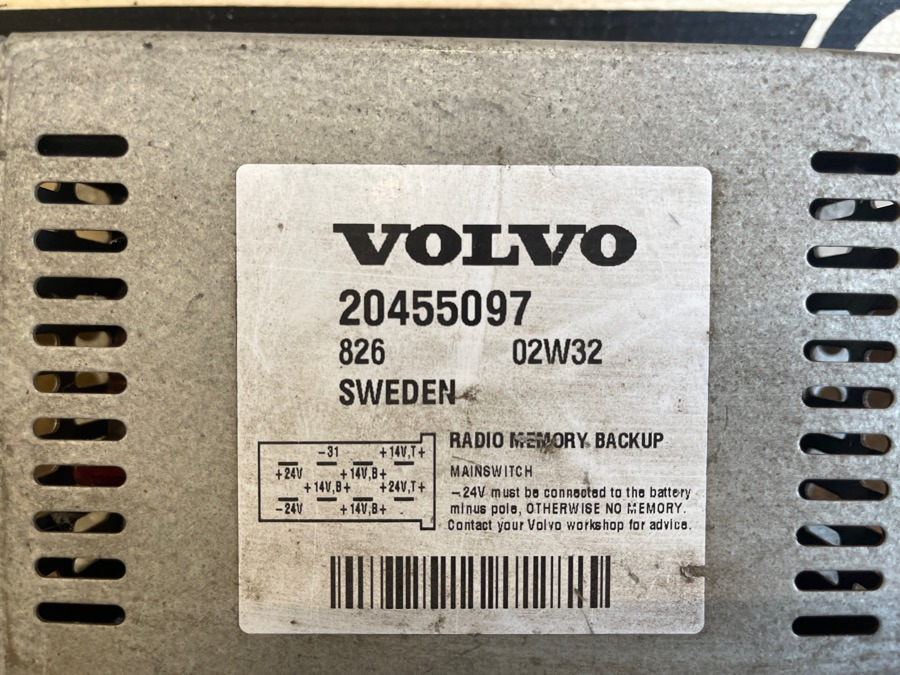 VOLVO ECU TRANSFORMER 20455097 - Električni sistem za Kamion: slika 2 VOLVO ECU TRANSFORMER 20455097 - Električni sistem za Kamion: slika 2