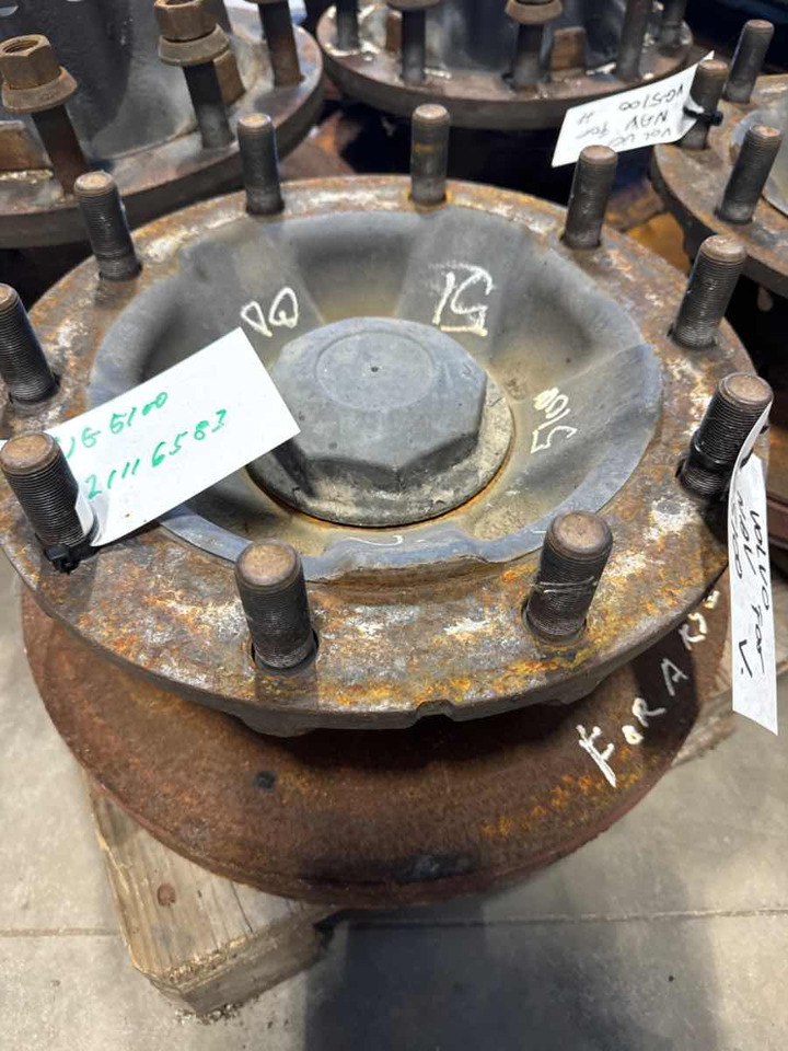VOLVO FRONT HUB 21116583 - Glavčina za Kamion: slika 1 VOLVO FRONT HUB 21116583 - Glavčina za Kamion: slika 1