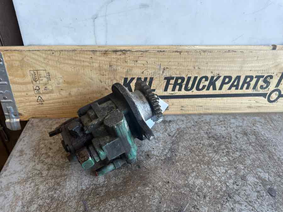 VOLVO STEEING PUMP 20902690 - Upravljački sistem za Kamion: slika 2 VOLVO STEEING PUMP 20902690 - Upravljački sistem za Kamion: slika 2