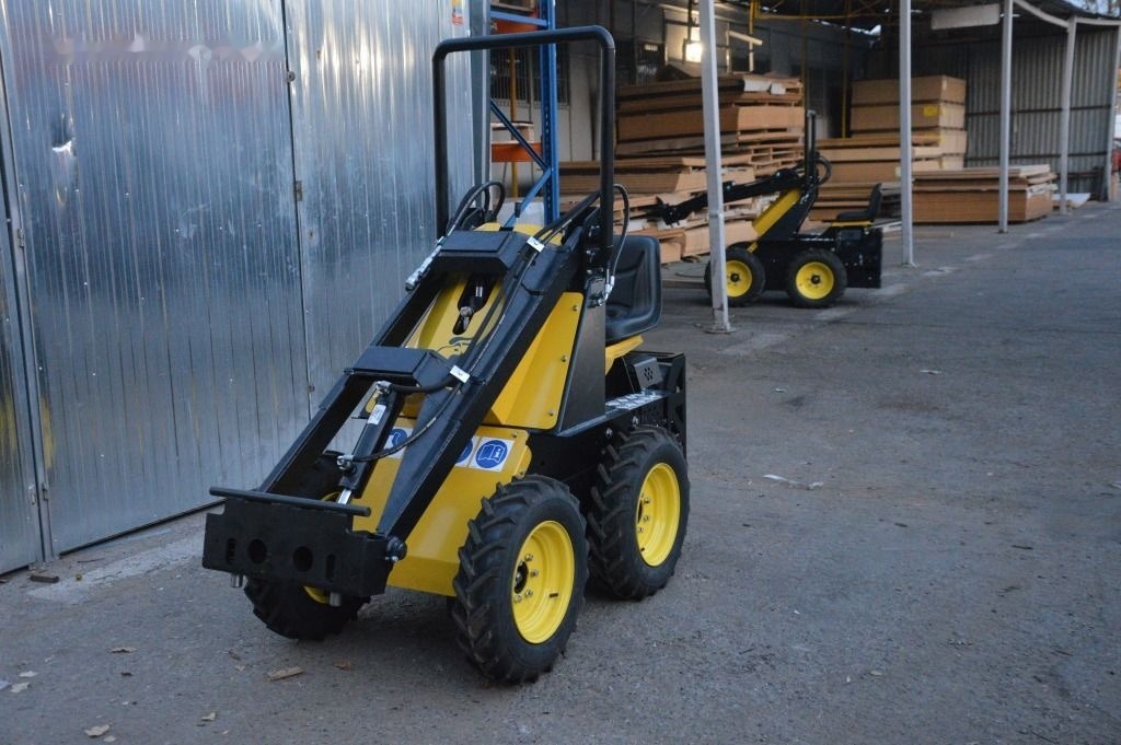 Tur Poland Miniradlader Miniloader Mini hoflader TUR N 520 Briggs&Stratton - Mini utovarivač: slika 3 Tur Poland Miniradlader Miniloader Mini hoflader TUR N 520 Briggs&Stratton - Mini utovarivač: slika 3