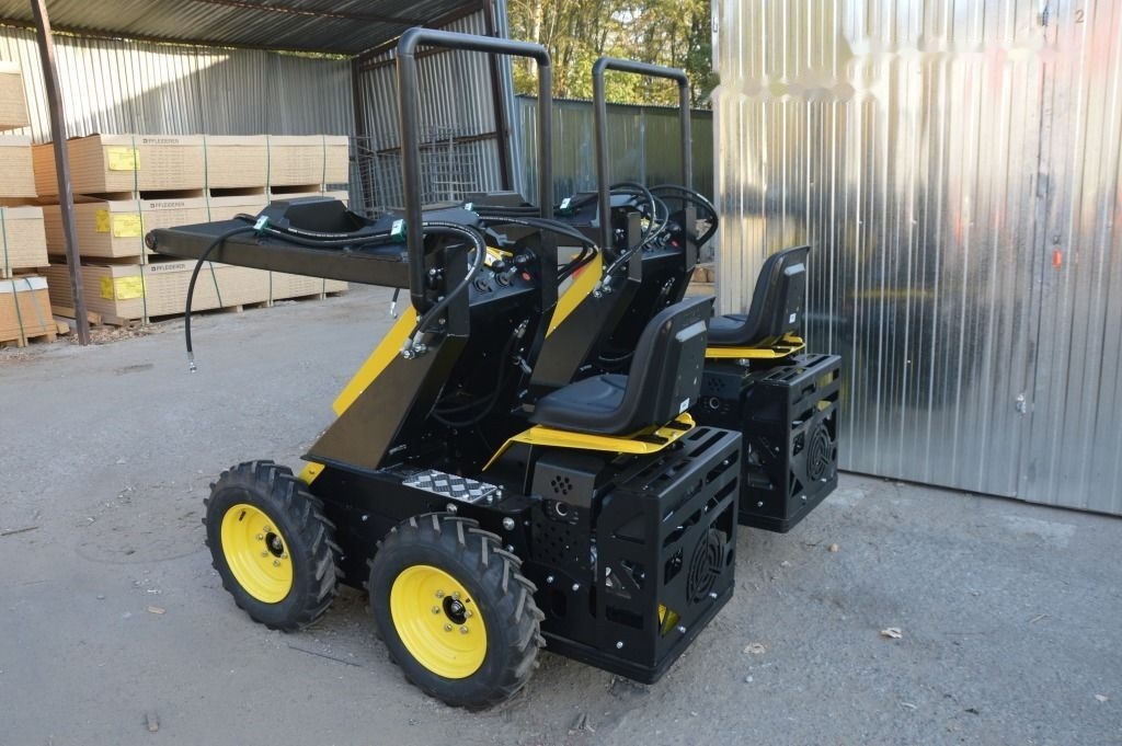 Tur Poland Miniradlader Miniloader Mini hoflader TUR N 520 Briggs&Stratton - Mini utovarivač: slika 5 Tur Poland Miniradlader Miniloader Mini hoflader TUR N 520 Briggs&Stratton - Mini utovarivač: slika 5