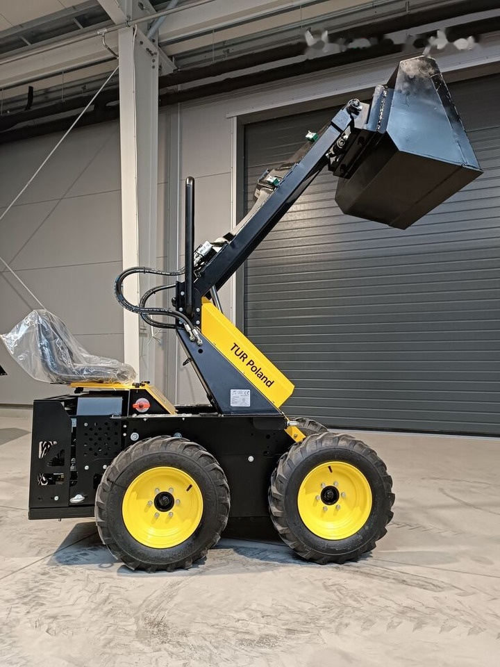 Tur Poland N520 Miniradlader Mini Hoflader Mini Lader - Mini utovarivač: slika 3 Tur Poland N520 Miniradlader Mini Hoflader Mini Lader - Mini utovarivač: slika 3