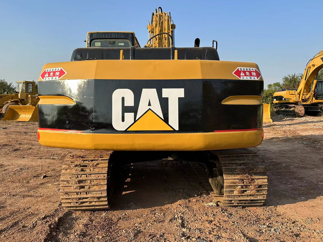 CAT 320B - Bager guseničar: slika 3 CAT 320B - Bager guseničar: slika 3