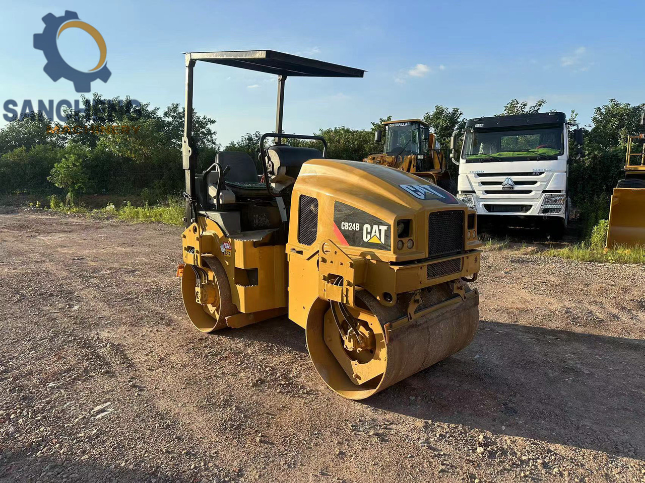 CAT CB24B - Valjak: slika 4 CAT CB24B - Valjak: slika 4