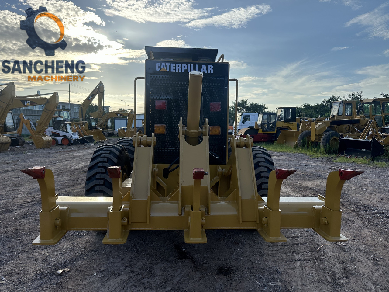 Grejder CATERPILLAR 140K: slika 7