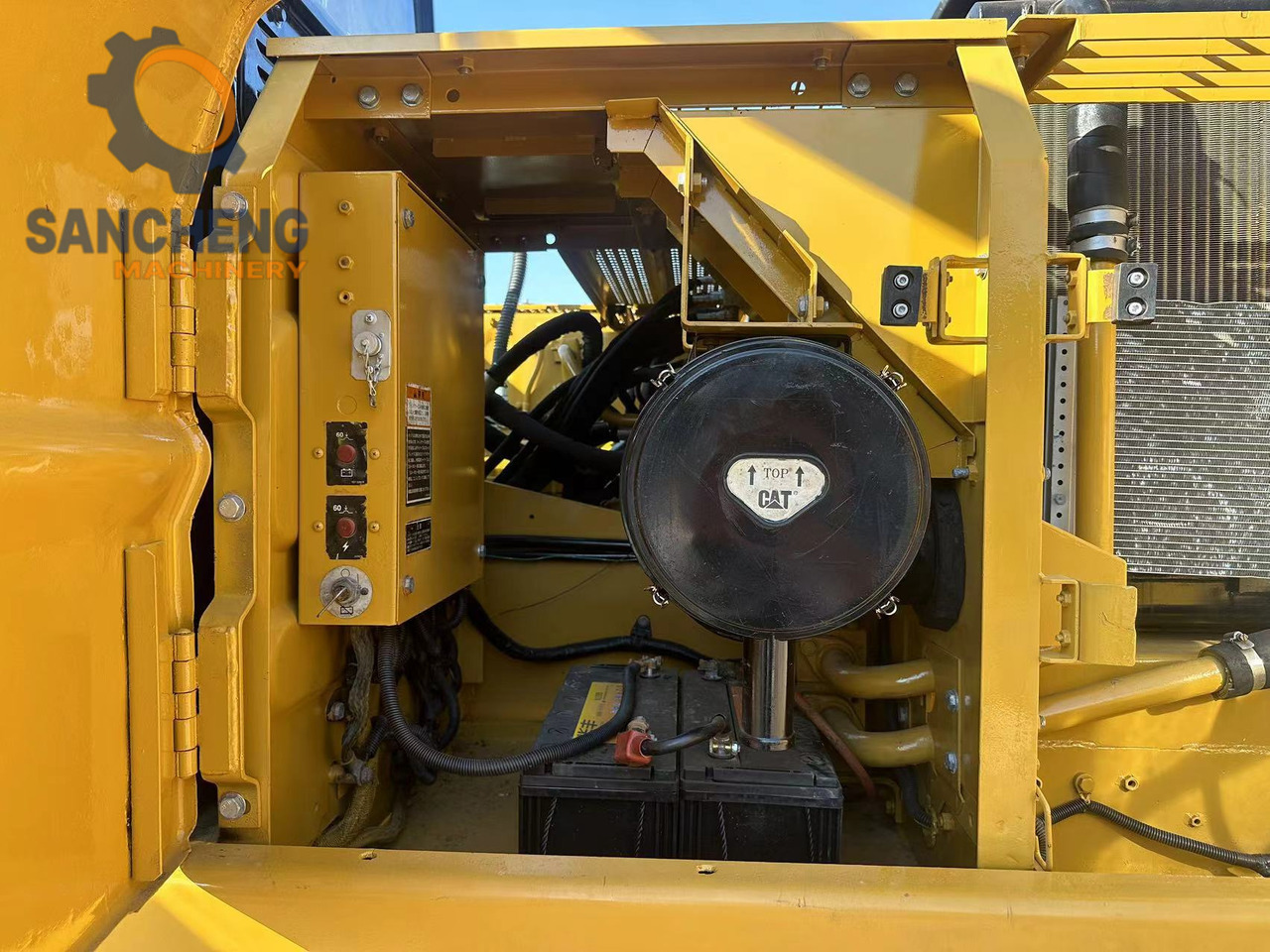 Bager guseničar CATERPILLAR 320BL: slika 10