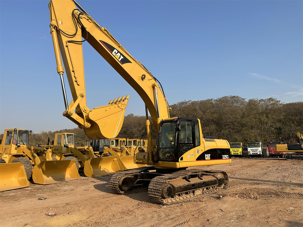 CATERPILLAR 325C - Bager guseničar: slika 2 CATERPILLAR 325C - Bager guseničar: slika 2