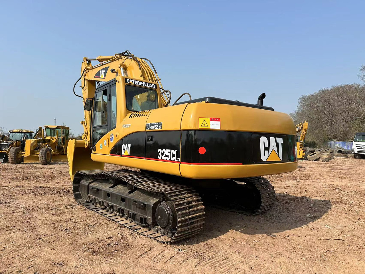 CATERPILLAR 325C - Bager guseničar: slika 5 CATERPILLAR 325C - Bager guseničar: slika 5