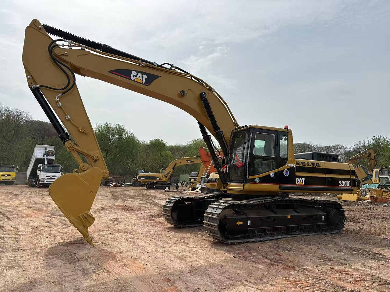 CATERPILLAR 330BL - Bager: slika 1 CATERPILLAR 330BL - Bager: slika 1