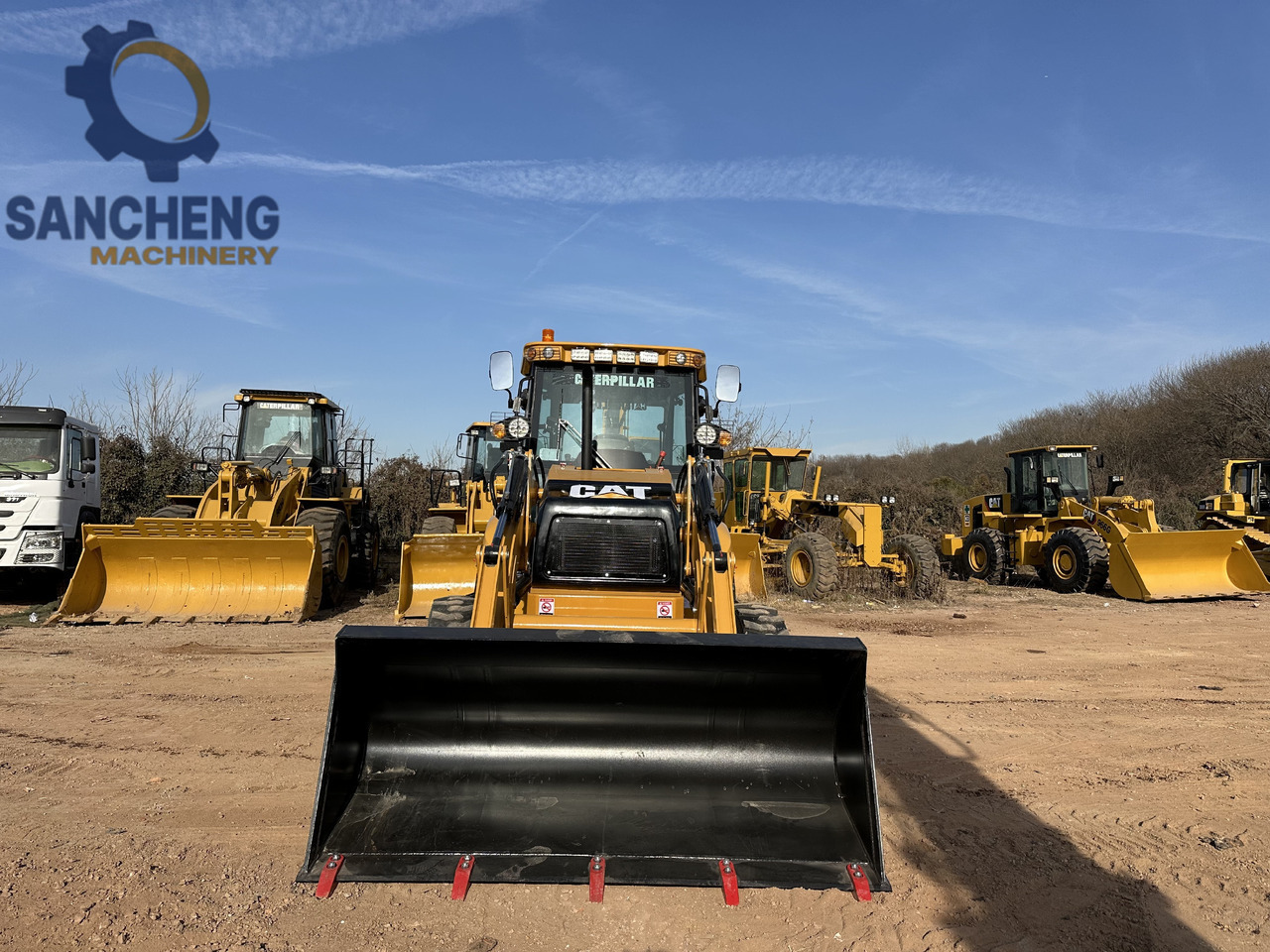 CATERPILLAR 420F2 - Bager utovarivač: slika 5 CATERPILLAR 420F2 - Bager utovarivač: slika 5