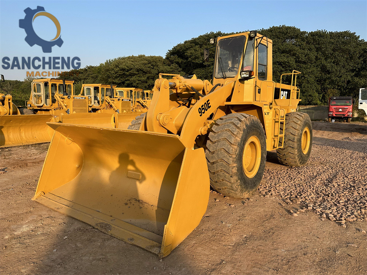 CATERPILLAR 950E - Utovarivač točkaš: slika 4 CATERPILLAR 950E - Utovarivač točkaš: slika 4