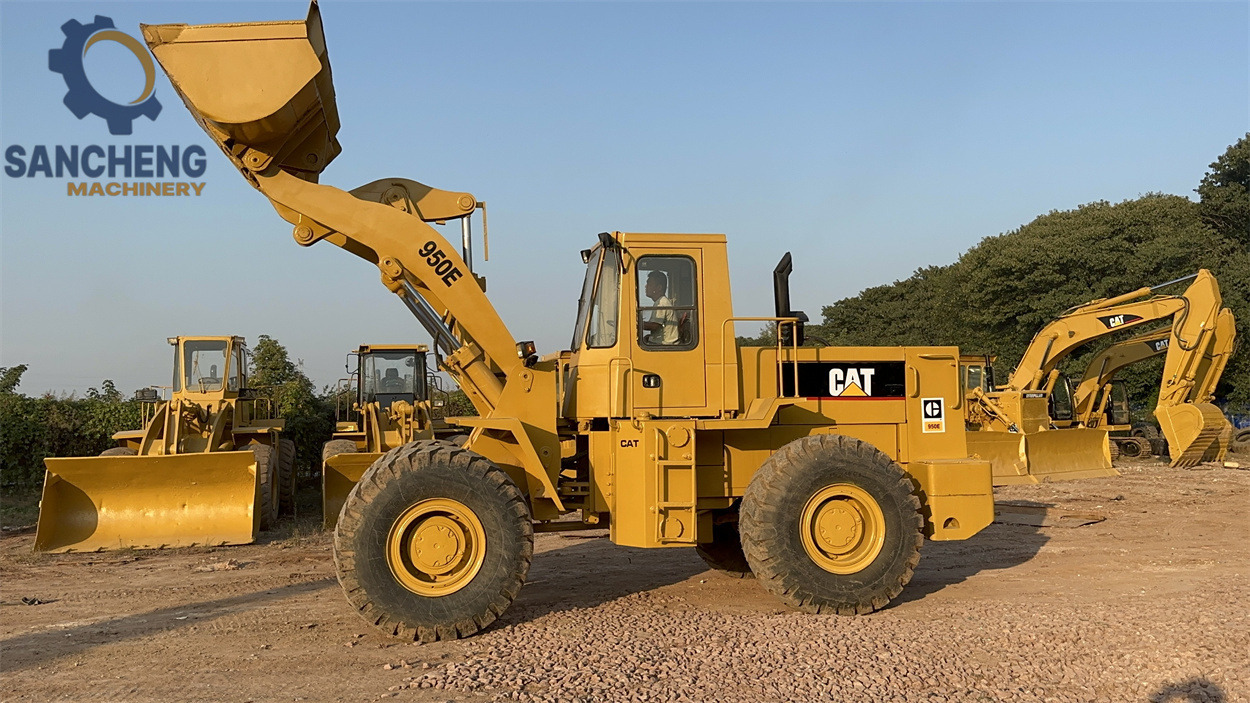 CATERPILLAR 950E - Utovarivač točkaš: slika 3 CATERPILLAR 950E - Utovarivač točkaš: slika 3