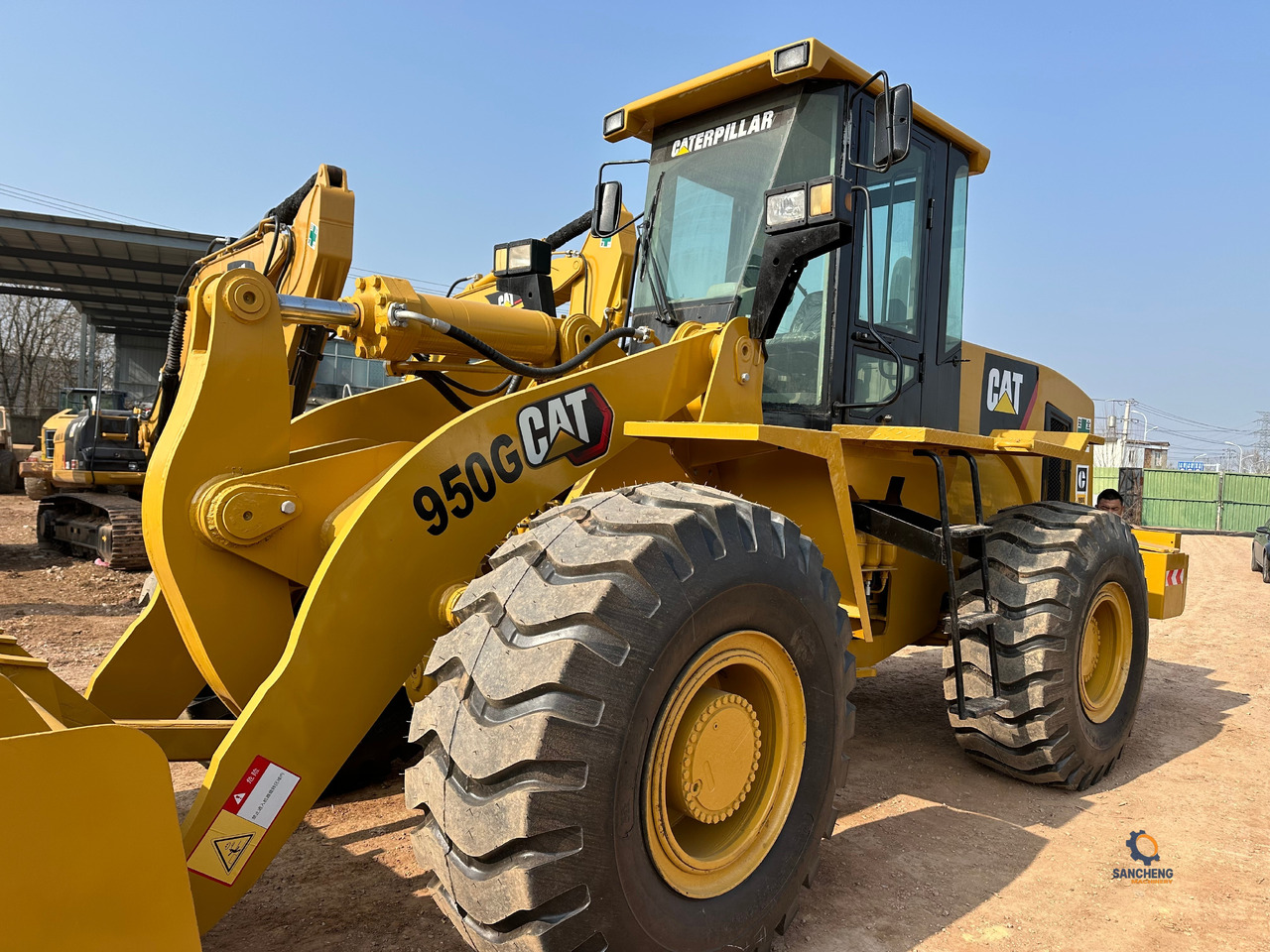 Utovarivač točkaš CATERPILLAR 950G: slika 7