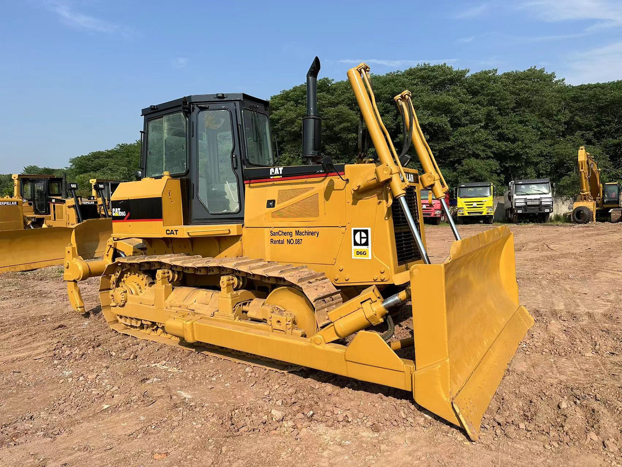 CATERPILLAR D6G Crawler Dozer - Buldožer: slika 3 CATERPILLAR D6G Crawler Dozer - Buldožer: slika 3