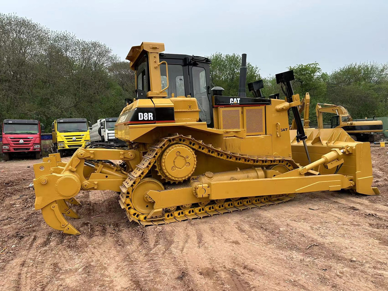 CATERPILLAR D8R - Buldožer: slika 2 CATERPILLAR D8R - Buldožer: slika 2