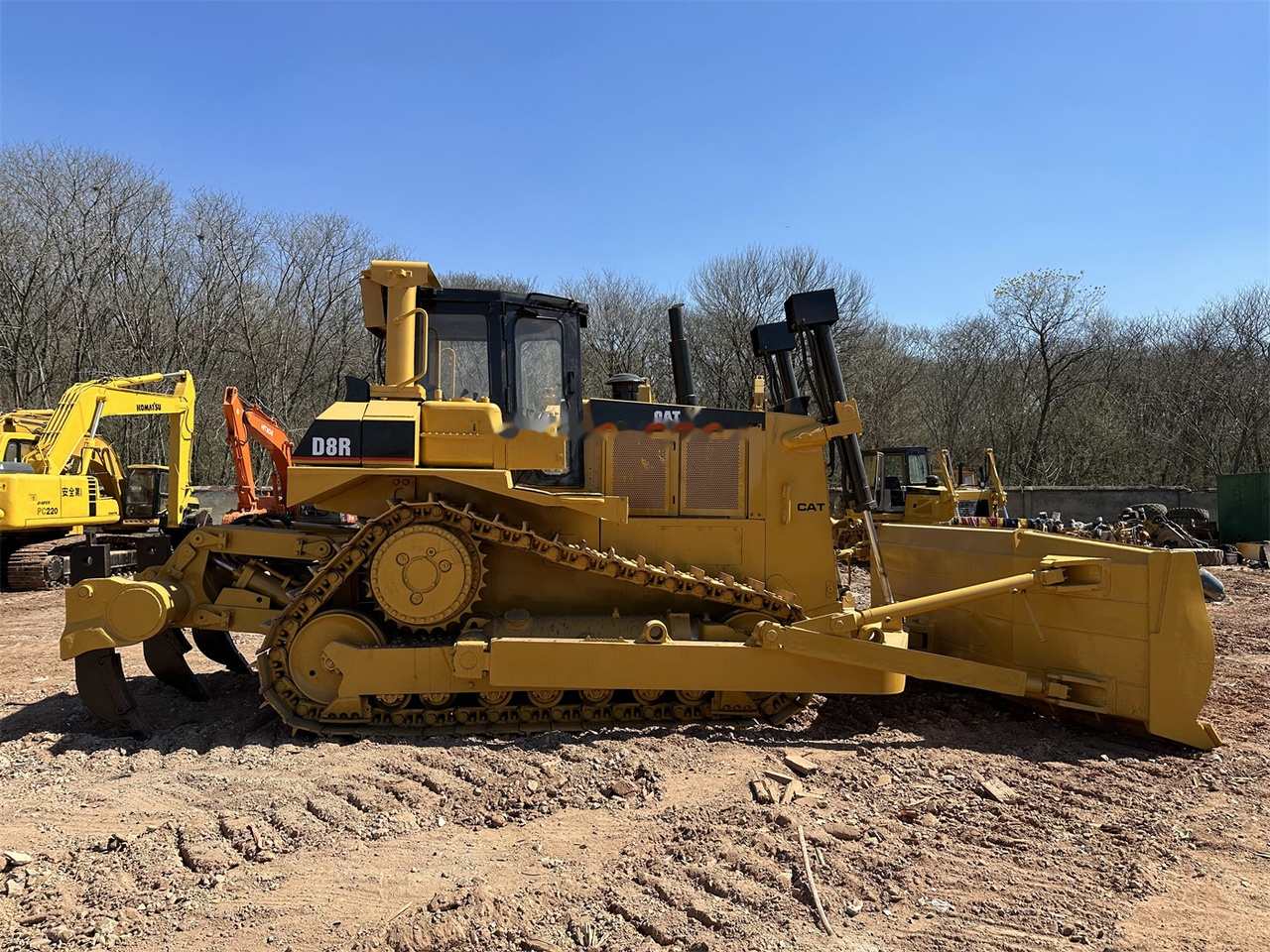 CATERPILLAR D8R - Buldožer: slika 2 CATERPILLAR D8R - Buldožer: slika 2