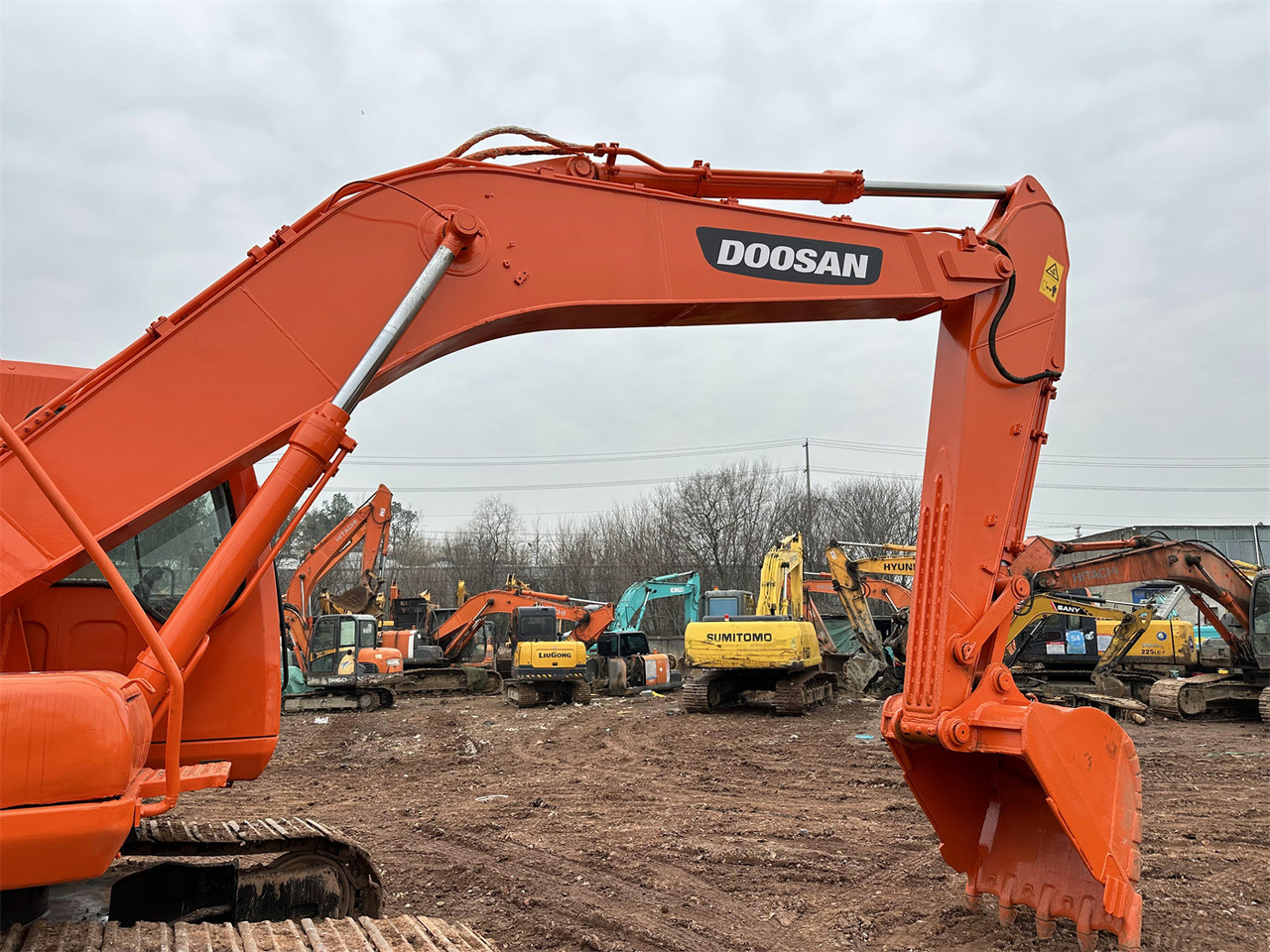 DOOSAN DH220 - Bager guseničar: slika 4 DOOSAN DH220 - Bager guseničar: slika 4