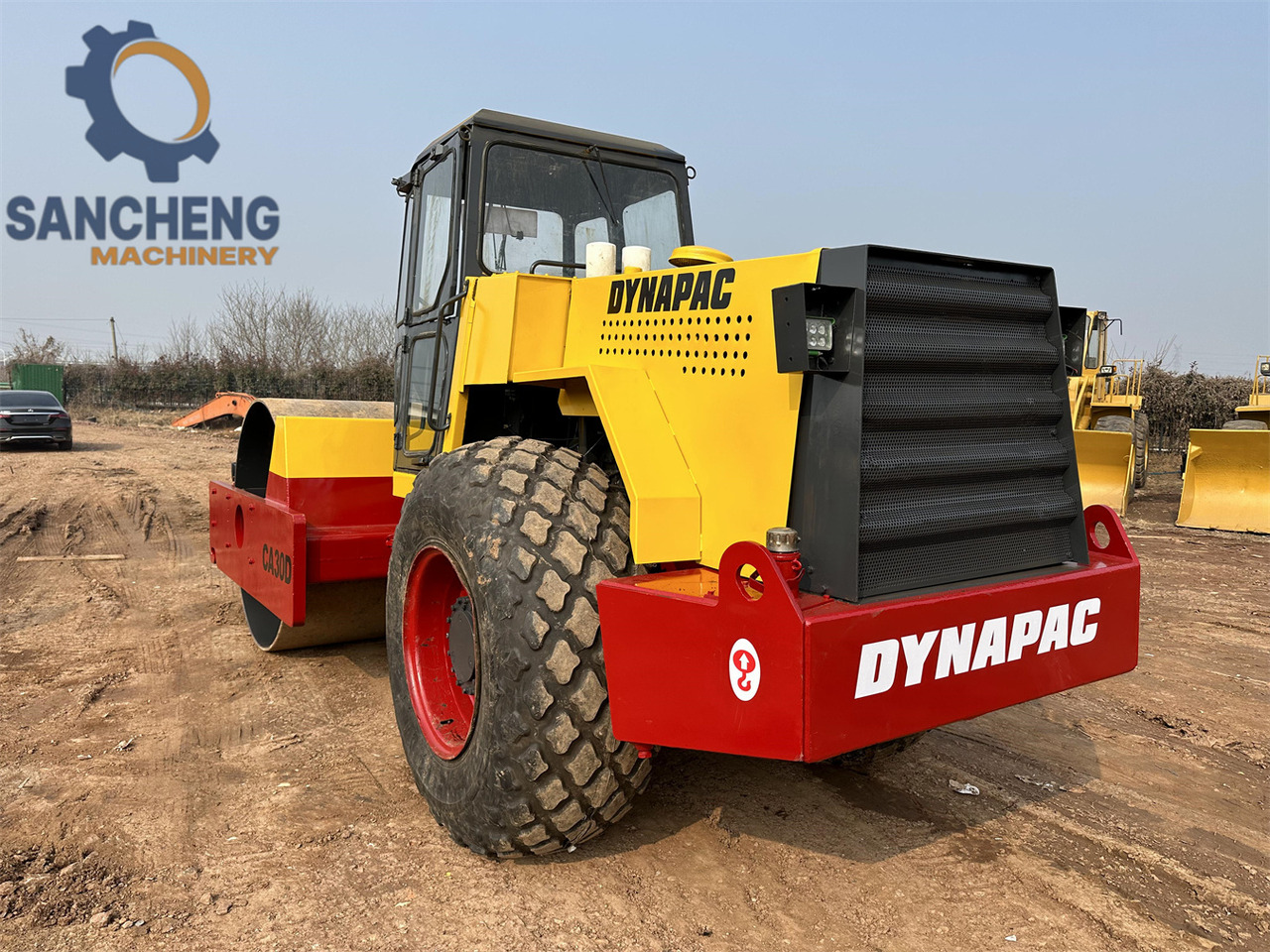 DYNAPAC CA30D - Valjak: slika 1 DYNAPAC CA30D - Valjak: slika 1