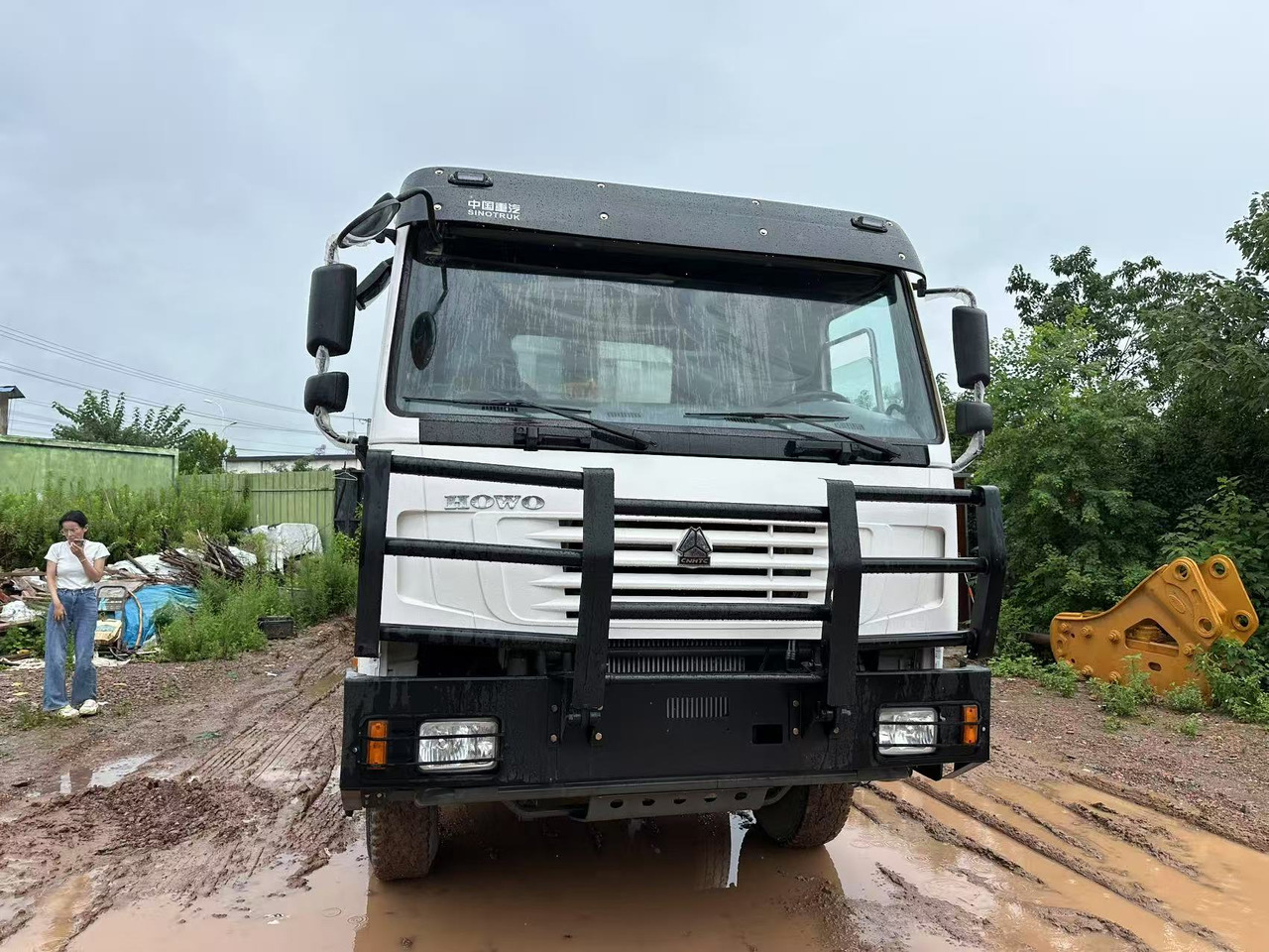 HOWO 371hp - Istovarivač: slika 2 HOWO 371hp - Istovarivač: slika 2