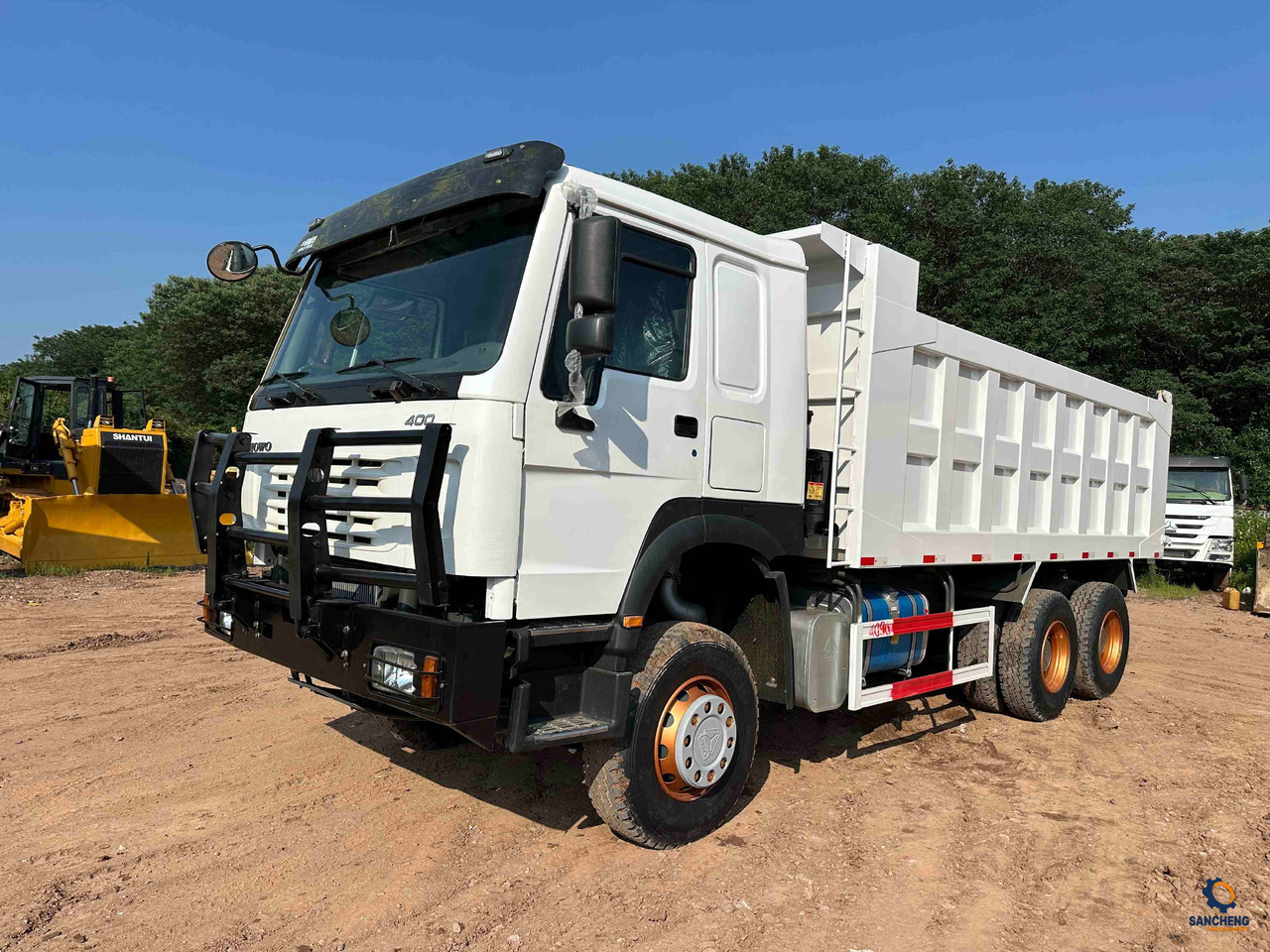 HOWO 400 With Bumper - Istovarivač: slika 5 HOWO 400 With Bumper - Istovarivač: slika 5